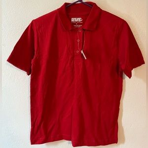 Girl school uniform / Polo de uniforme escolar